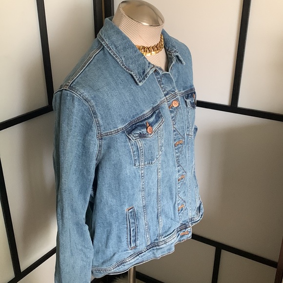 Old Navy Women's Blue Jean Jacket Size XXL Perfect with Maxi Dresses I1010 - Picture 6 of 15